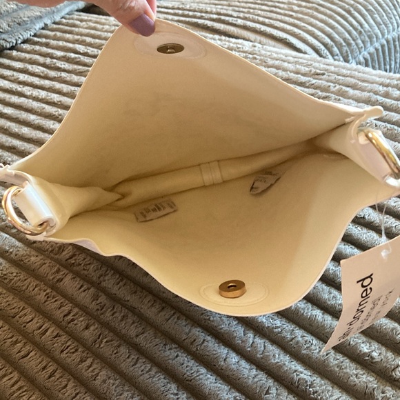 ah-dorned NYC Vegan Classic Messenger Handbag Large White ⭐️ NWT ⭐️ UNUSED 🎁 - Picture 7 of 14